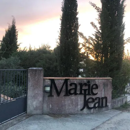 Marie Jean D'hôtes&gîte Alojamento de Acomodação e Pequeno-almoço