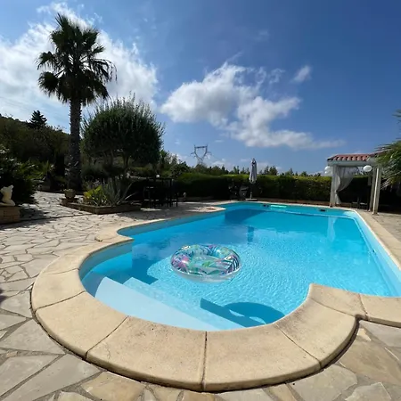 Marie Jean D'hotes & 4*