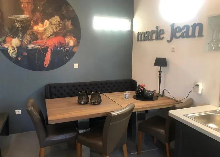 Bed & Breakfast Marie Jean D'hotes & 4*