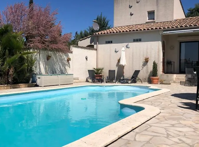 Marie Jean D'hotes & Bed & Breakfast 4*