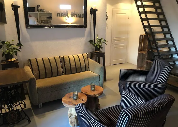 Marie Jean D'hotes & Bed & Breakfast Oupia
