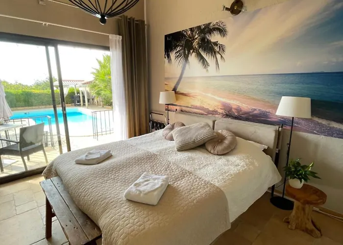 Marie Jean D'hotes & Bed & Breakfast 4*